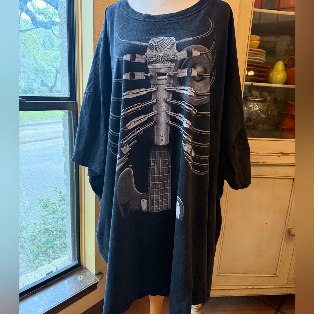 Liquid Blue Band t-shirt